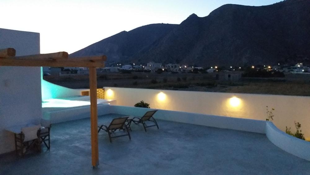 Filira Suites Perissa  Bagian luar foto