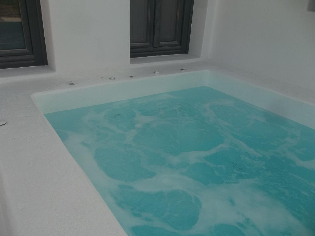 Filira Suites Perissa  Bagian luar foto